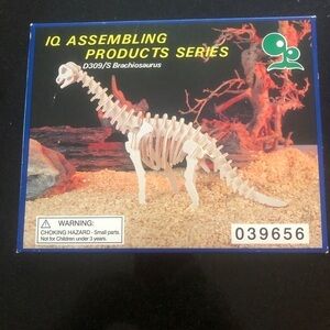 Brachiosaurus (Wooden 3-D Puzzle)